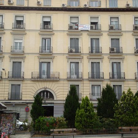 Hostal Zamora Madrid Kültér fotó
