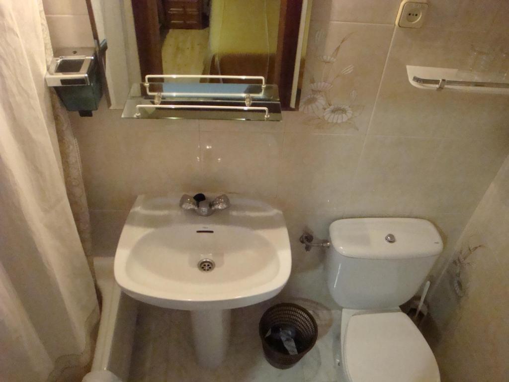 Hostal Zamora Madrid Szoba fotó
