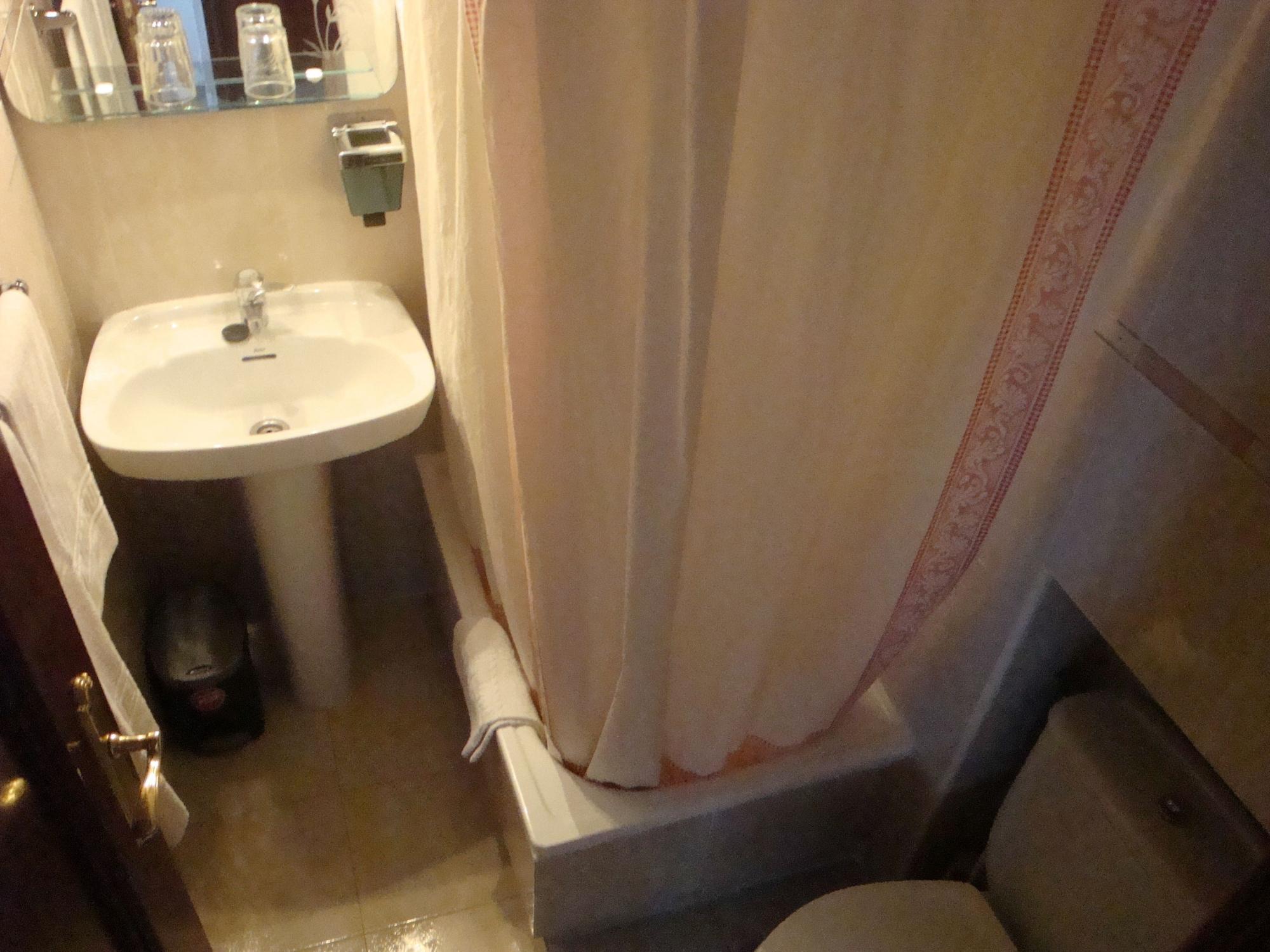 Hostal Zamora Madrid Kültér fotó