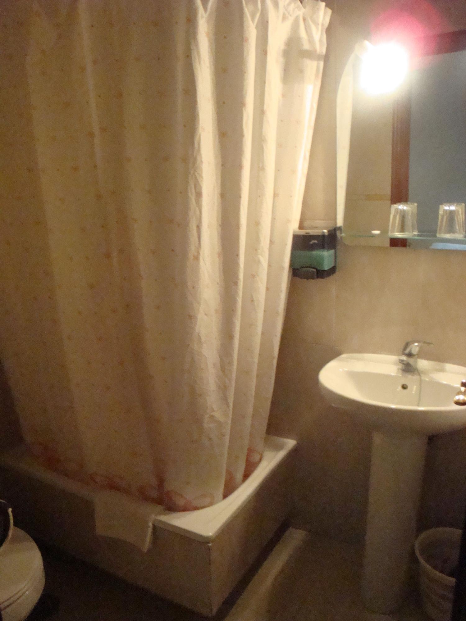 Hostal Zamora Madrid Kültér fotó