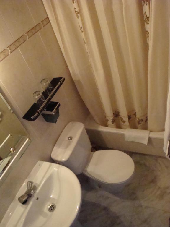 Hostal Zamora Madrid Szoba fotó