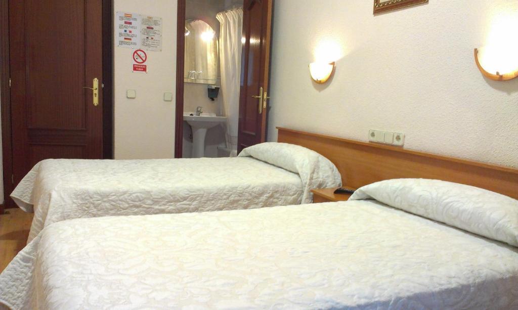 Hostal Zamora Madrid Szoba fotó