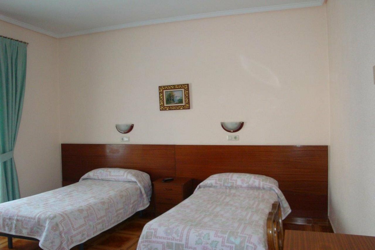 Hostal Zamora Madrid Kültér fotó